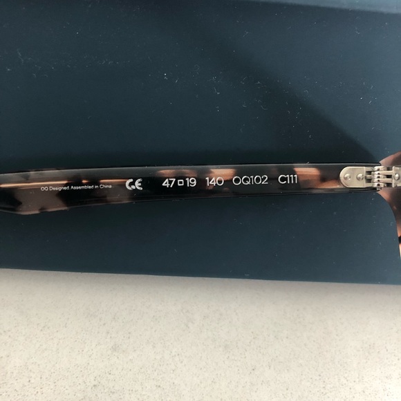 Ollie Quinn Eyeglasses - Picture 3 of 3